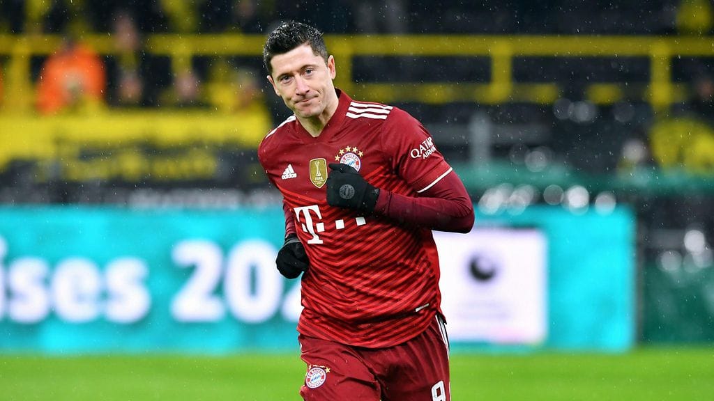 Saksa vaihtuu Espanjaan.