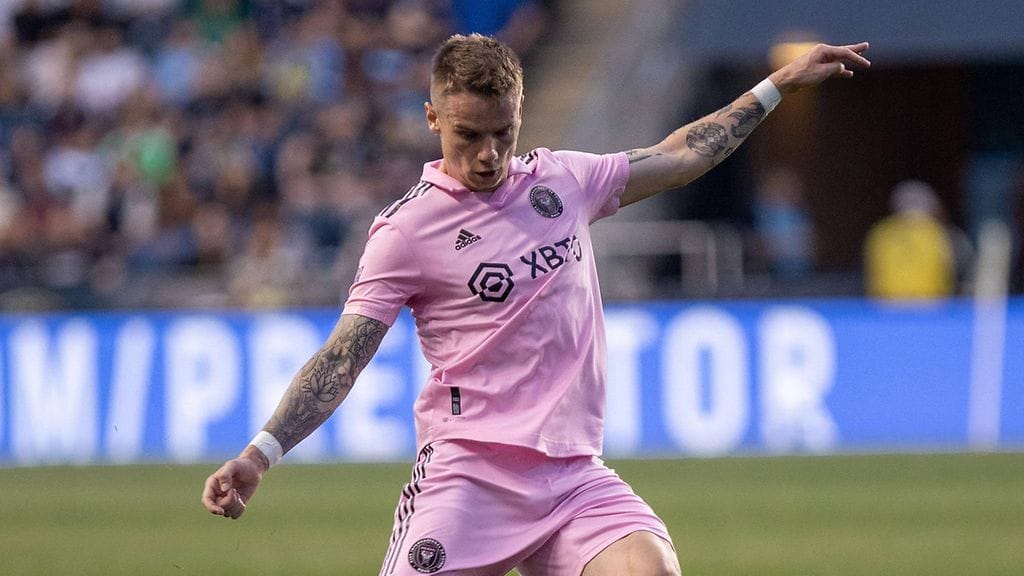 Robert Taylor maalasi kauden kolmannen osumansa suorastaan häikäisevällä tavalla.