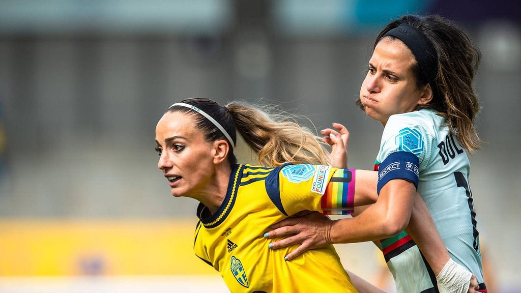 Portugalin kapteeni Dolores Silva (oik.) pelasi vajaan tunnin alun vaikeuksien jälkeen.