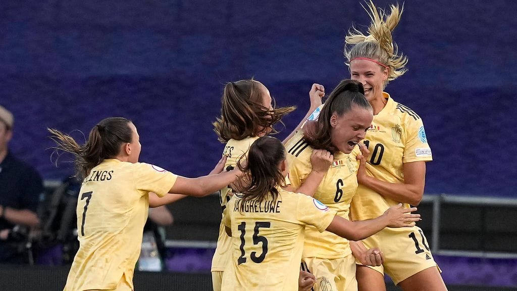 Belgia pääsi ensimmäistä kertaa pudotuspeleihin EM-kisoissa.