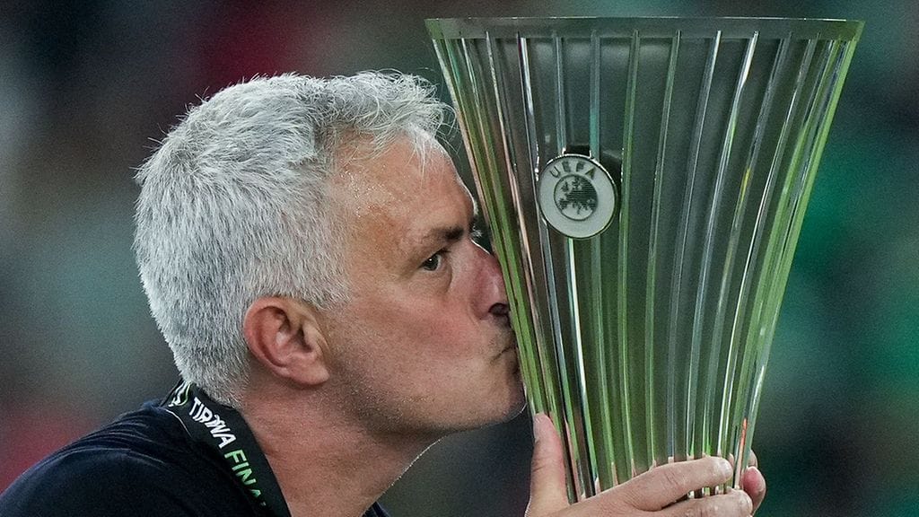 José Mourinhon olkapäätä koristaa tätä nykyä ainutlaatuinen leima.