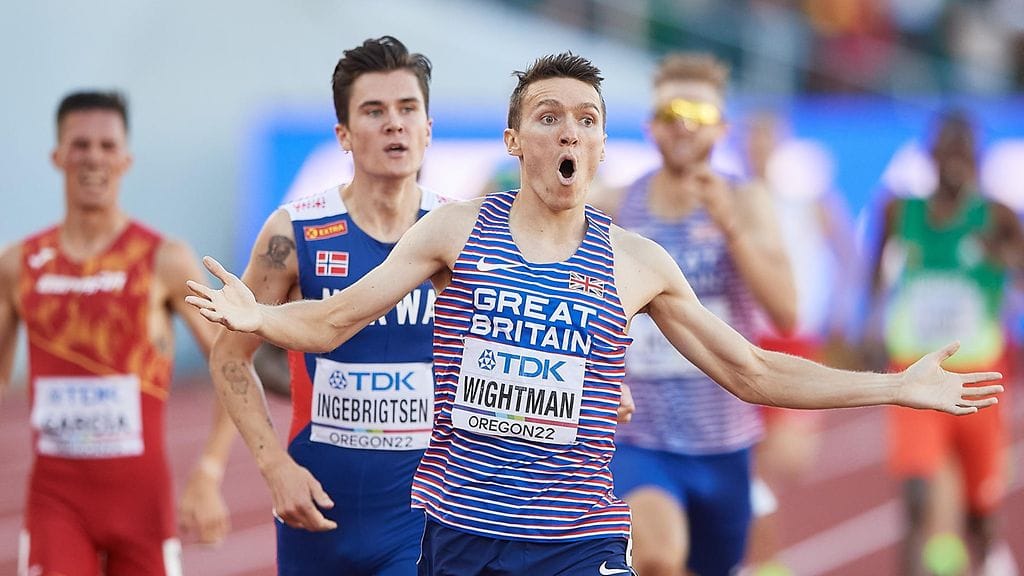 Brittiläinen Jake Wightman juoksi yllättävään 1500 metrin MM-kultaan.