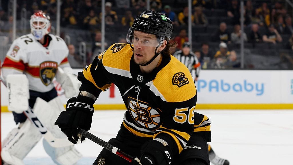 Erik Haula vaihtaa Bostonin pelipaidan New Jerseyn nuttuun ensi kaudella.