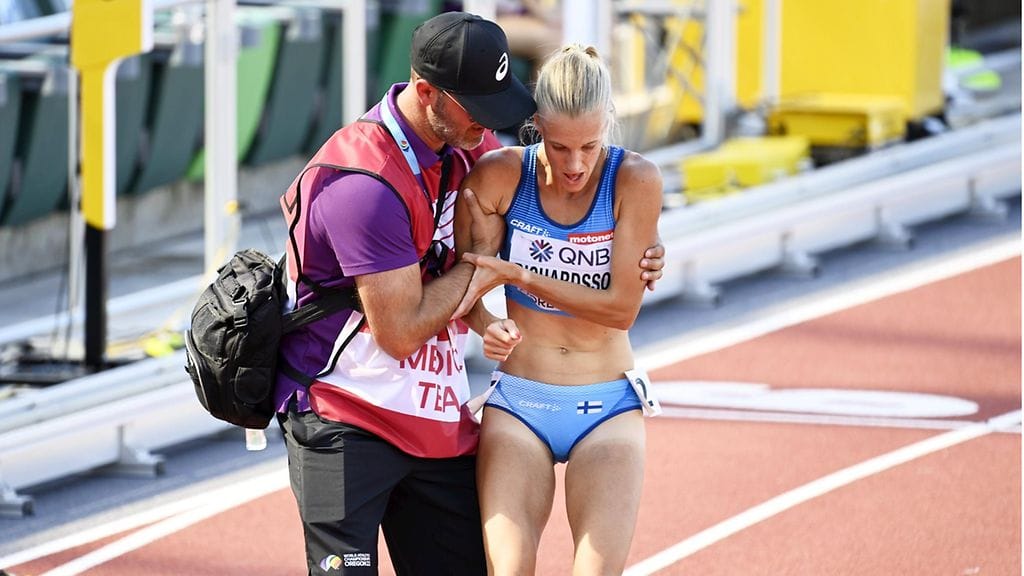 Camilla Richardsson joutui keskeyttämään 5 000 metrin alkueräjuoksun.
