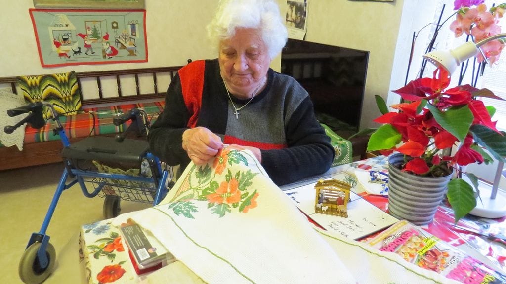 Astrid Qvist syntyi kuudes maaliskuuta vuonna 1912 Töjbyn kylässä Pohjanmaalla. Kuva: Ulla Mangs