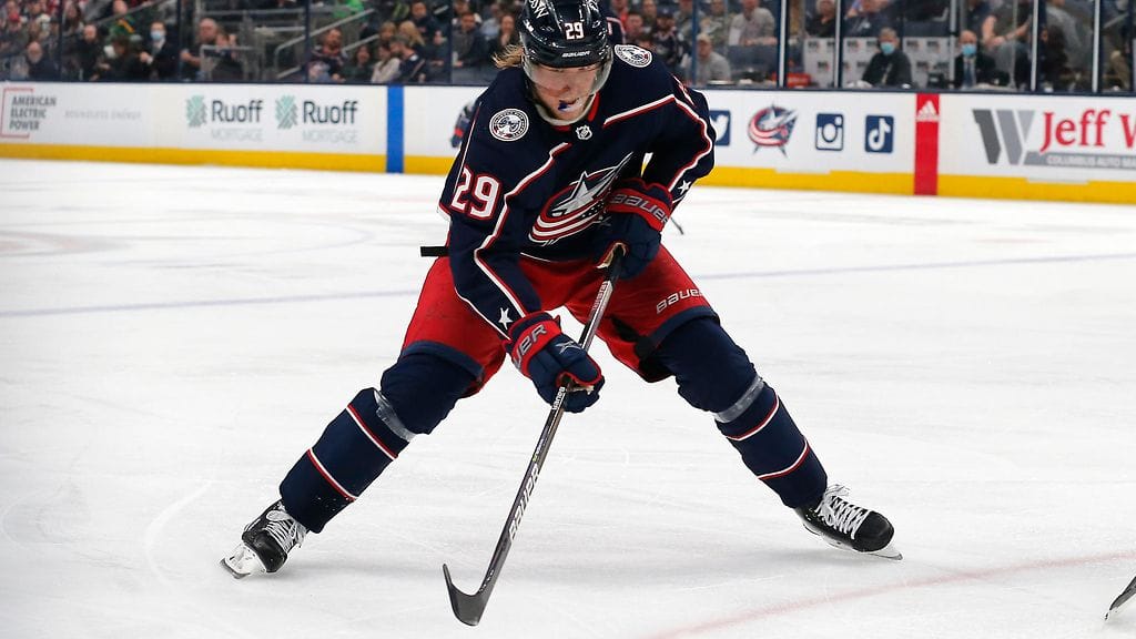 Patrik Laine jatkaa Columbus Blue Jacketsissa.