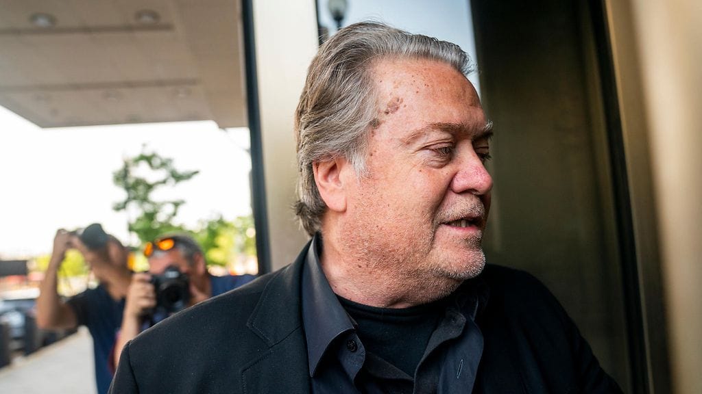 Donald Trumpin entistä neuvonantajaa uhkaa vähintään 30 päivän ja enimmillään vuoden tuomio.