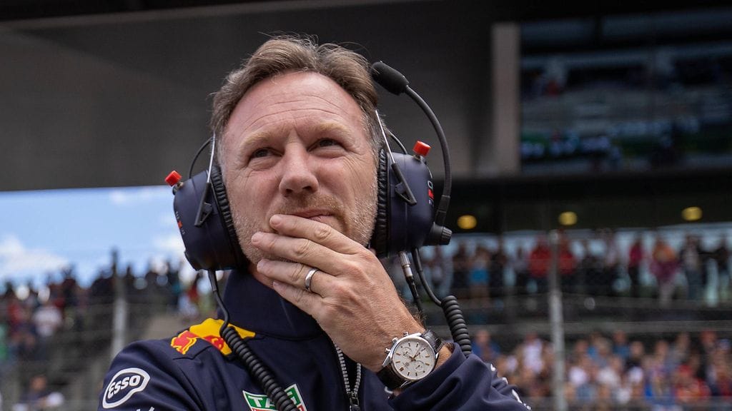 Christian Horner johtaa Red Bullin toimintaa keskiviikkona Bahrainissa käynnistyvissä talvitesteissä.