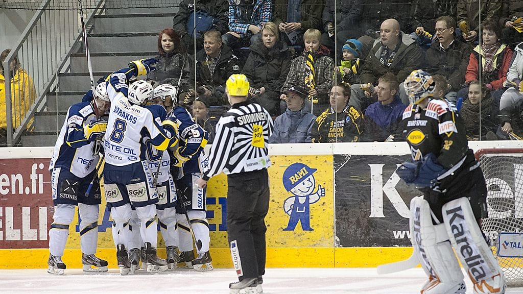 Blues juhli KalPan kustannuksella.