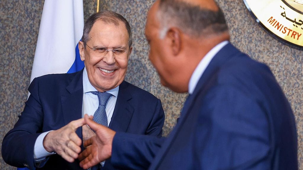 Venäjän ulkoministeri Sergei Lavrov tapasi Egyptin ulkoministerin Sameh Shoukryn tänään Kairossa.