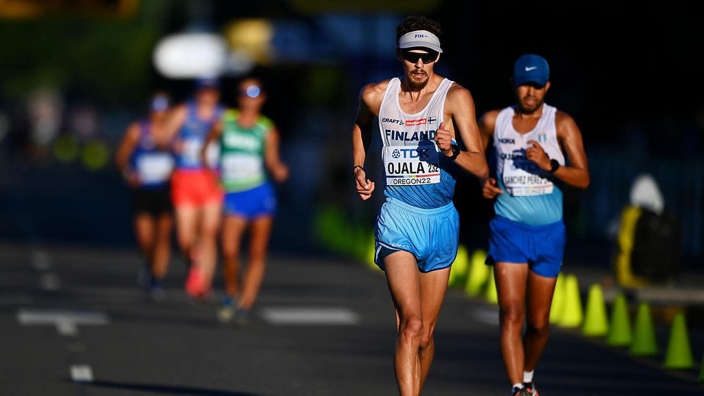 Mörkö keikautettiin voimalla Ojalan selästä.