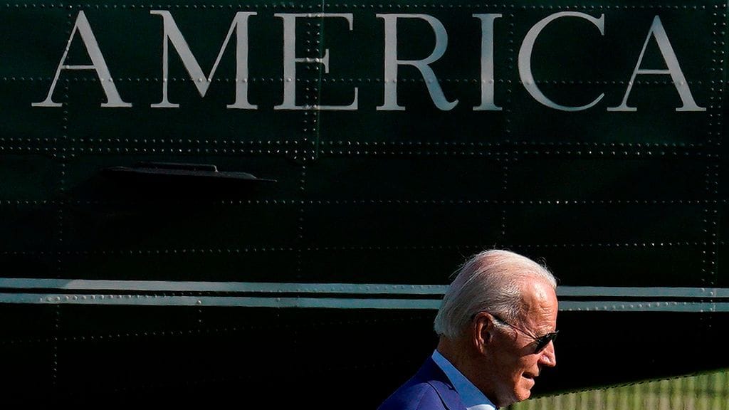 Viime kuukausina Bidenin kannatus on sukeltanut, kun yhdysvaltalaisilla on ollut vaikeuksia selviytyä kasvavan inflaation kourissa.