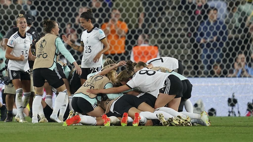 Saksa tähtää sunnuntaina yhdeksänteen EM-kultaan.