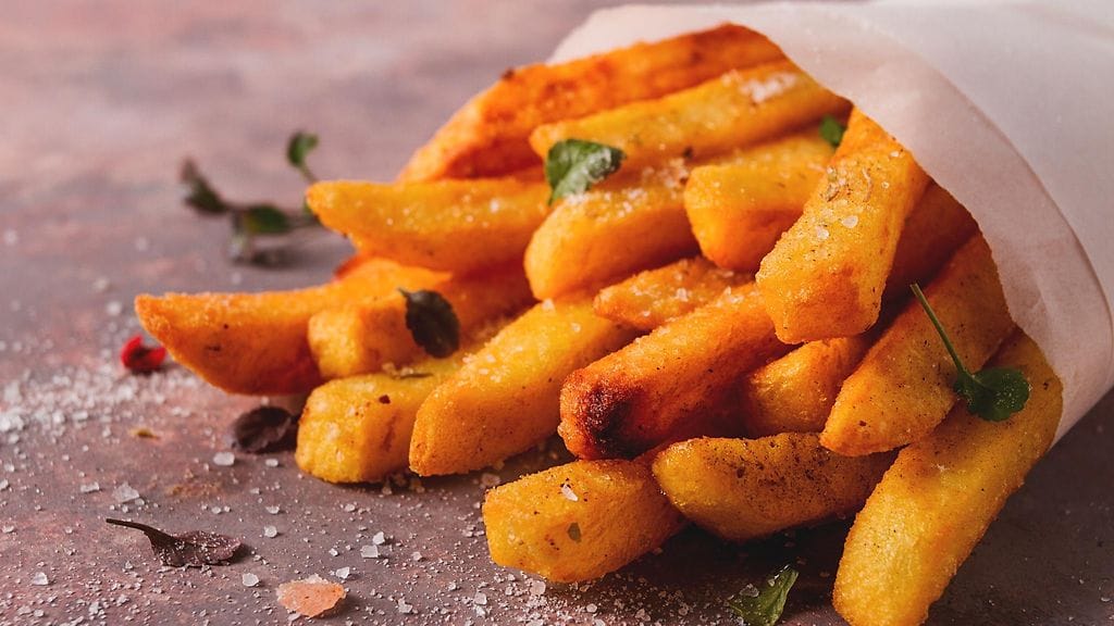 Ranskalaiset perunat kaipaavat pintaansa hyvän mausteseoksen.