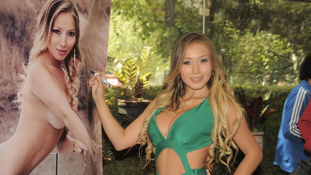 Daniella Chavez on O'Higgins FC:n vankkumaton kannattaja.