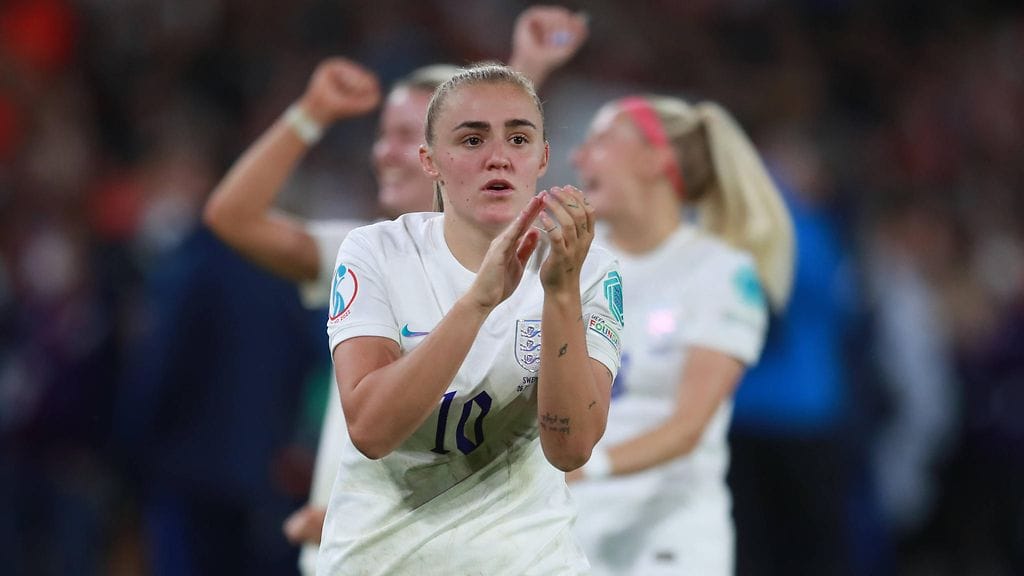 Georgia Stanwayn koti ryöstettiin hänen pelatessa EM-välierää Ruotsia vastaan.