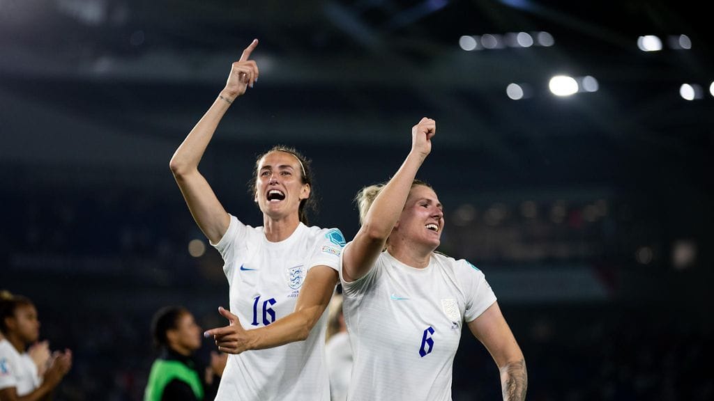 Keskikenttäpelaaja Jill Scott on Englannin joukkueesta ainoa, joka oli mukana jo EM-loppuottelussa 2009.