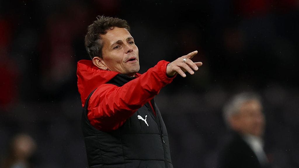 KuPSin huippuluotsi Simo Valakari on lähettänyt työhakemuksensa eteenpäin.