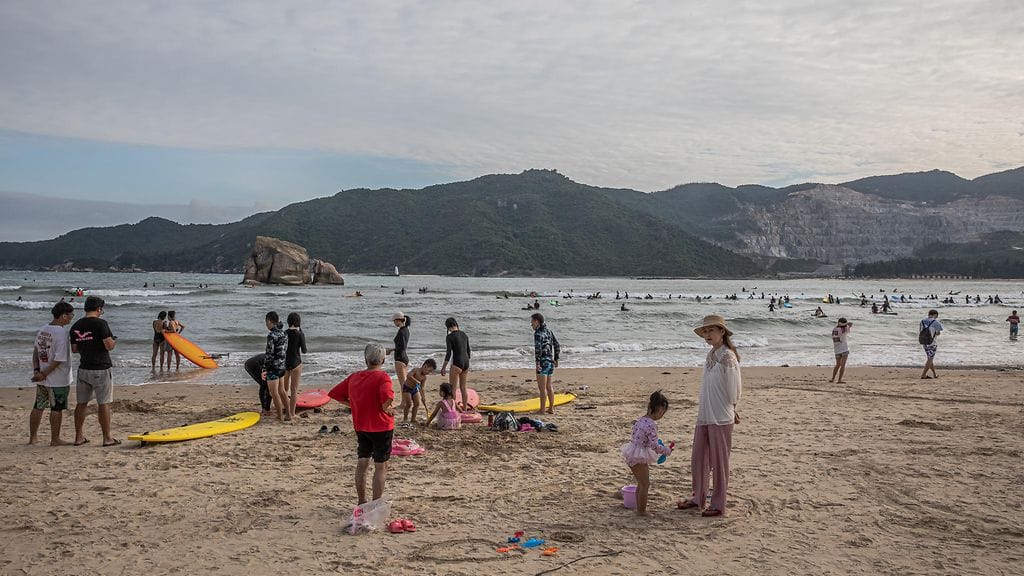 Maan syntyvyysluvut ovat ennätysalhaalla työvoiman ikääntyessä.