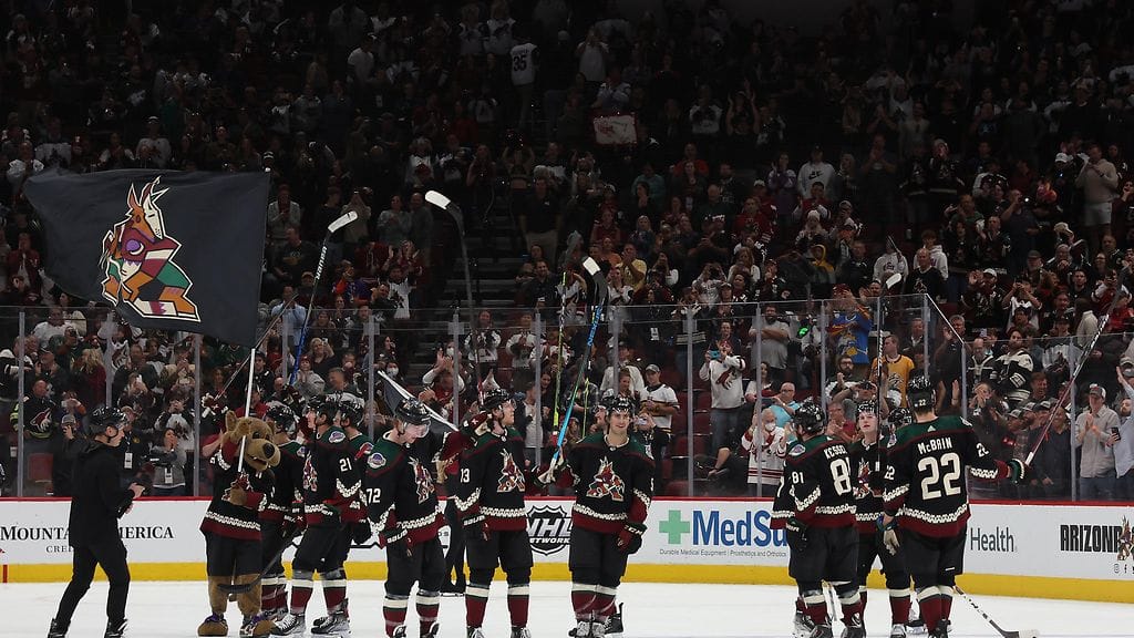 Coyotes siirtyy pois Gila Riveriltä.