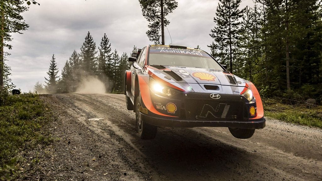 Ott Tänak ajaa kovaa painajaismaisella autollaan.