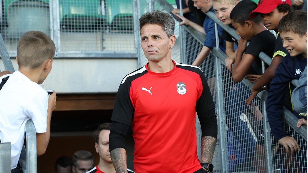 Simo Valakari on yhä vahvasti mukana kisassa.