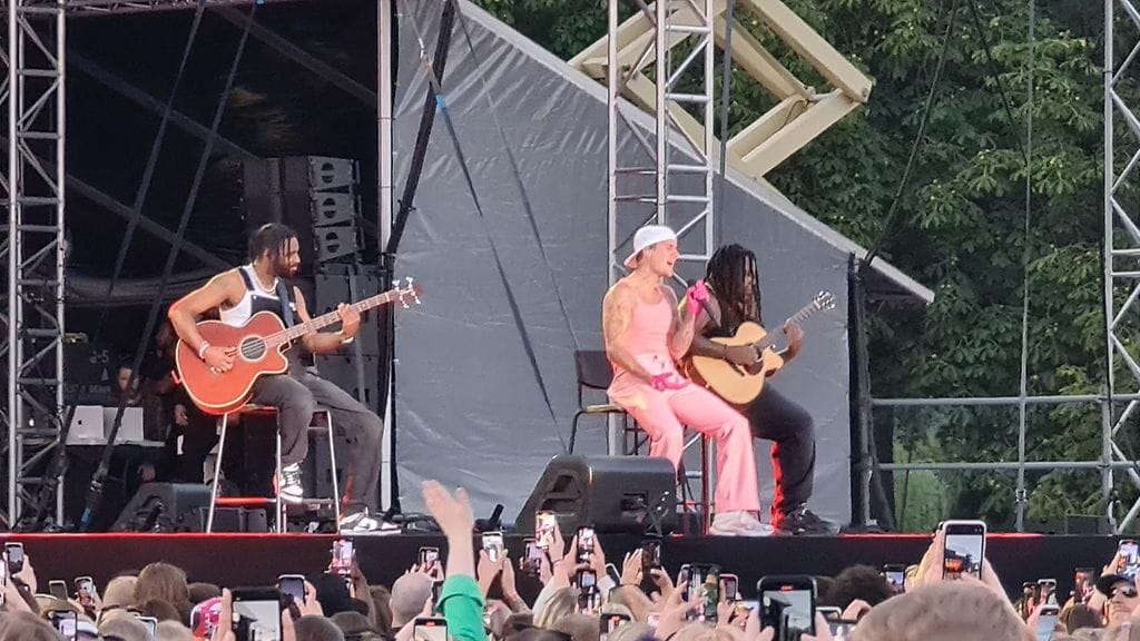 AOP Justin bieber suomessa