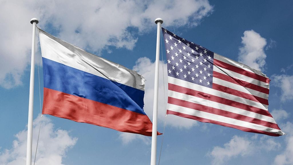 Urheilukansalaisuuden vaihdos Yhdysvaltain vahvuuteen on kirvoittanut kipakkaa palautetta Venäjällä.