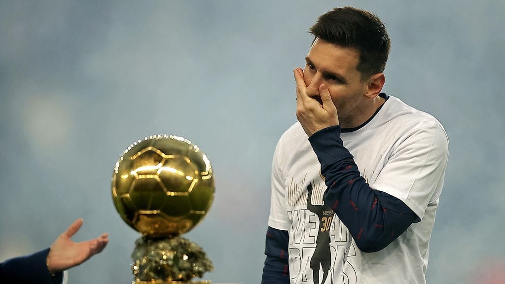 Lionel Messi voitti vuoden parhaalle jalkapalloilijalle jaettavan Ballon d'or pystin viime vuonna. Tällä kertaa hän ei mahtunut edes ehdokaslistalle mukaan.