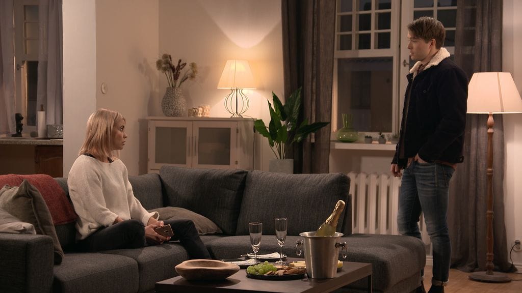 4247 01 eva kristian