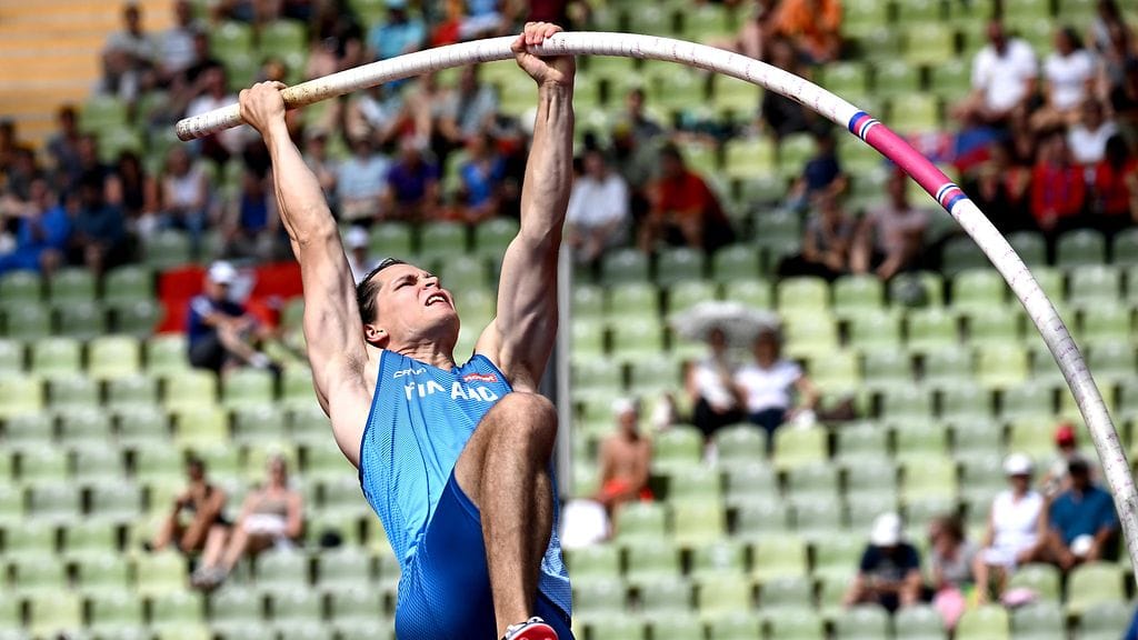 Urho Kujanpää ylitti karsinnassa 565, mutta kilpailussa se jäi haaveeksi.