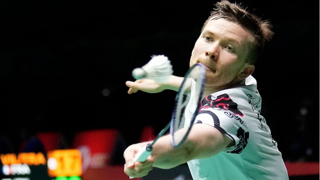 Kalle Koljonen kärsi tappion sulkapallon MM-kisojen avausottelussa.