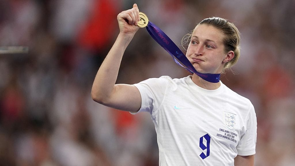 Ellen Whiten pelaajaura on paketissa.