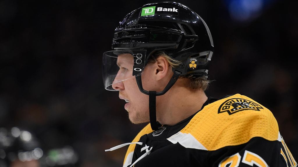 Hampus Lindholm koti tuhotui tulipalossa.