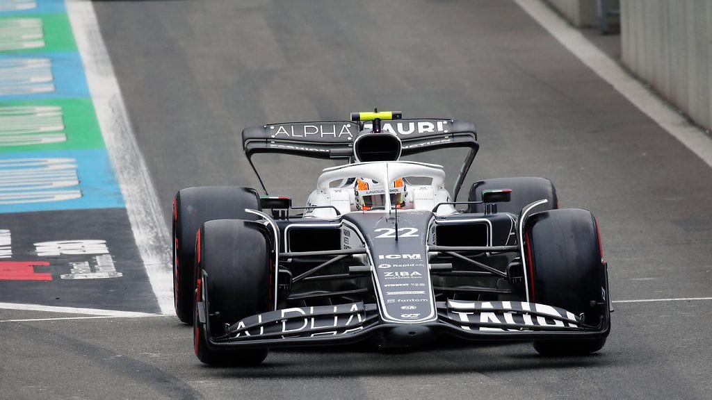 Yuki Tsunoda lähtee Belgian F1-osakilpailuun varikkosuoralta.