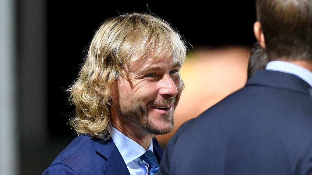 Pavel Nedvedin syntymäpäiväjuhlista on vuotanut julki erityisiä tanssivideoita.