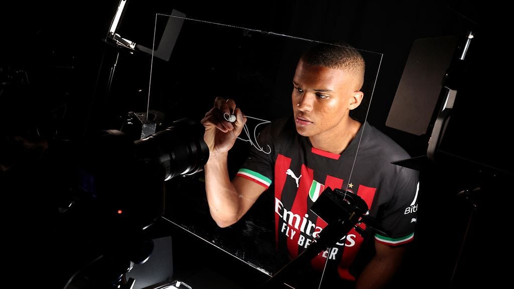 Toppari Malick Thiaw siirtyi AC Milanin riveihin.