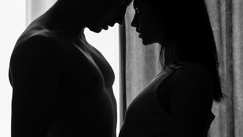 Ennen seksiä kaksikko keskusteli seksitaudeista, eikä aiemmin harrastettu seksi sukuelinherpestä kantavan ihmisen kanssa tullut puheeksi. Kuva on kuvituskuva.