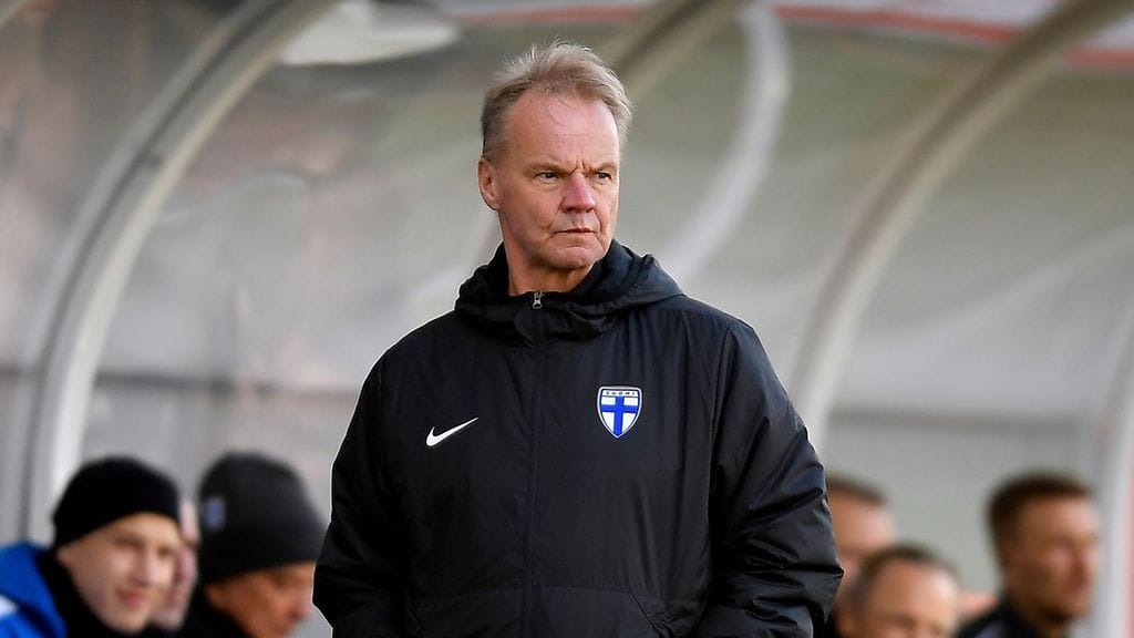 Juha Malinen ei jatka Pikkuhuuhkajien peräsimessä.