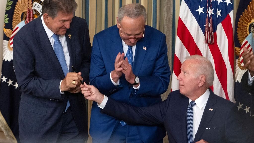 AOP Biden MAnchin ilmasto