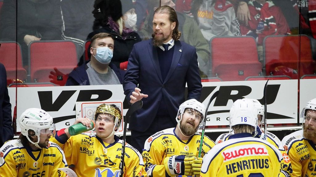 Jääkiekon Mestarien Liiga alkaa – asiantuntija povaa suomalaisodotukset