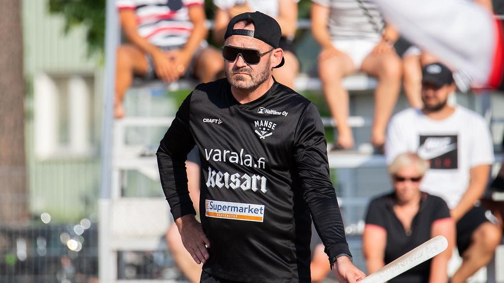 Jari Cavernelisin tuuletusta ei otettu hyvällä.