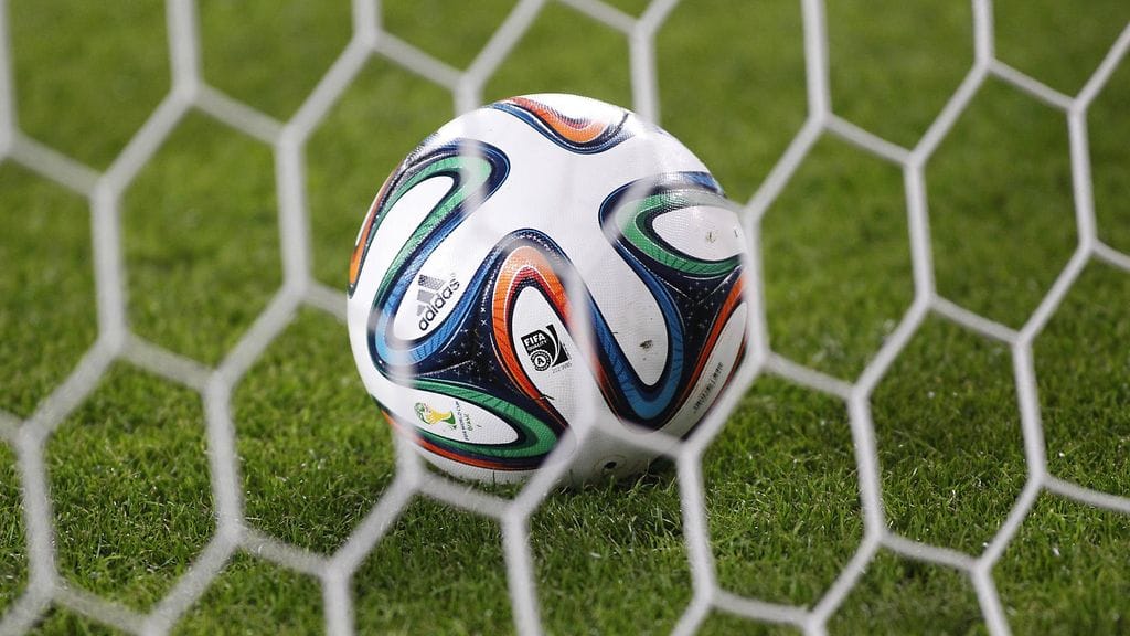 Jalkapalloilija kertoo dopingtapauksestaan seikkaperäisesti. Kuvituskuva.