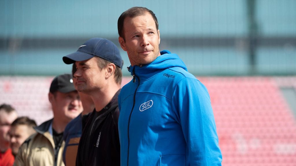 Vuoden 2007 Osakan maailmanmestari Tero Pitkämäki irtautuu SUL:n lajivalmentajan tehtävästä.