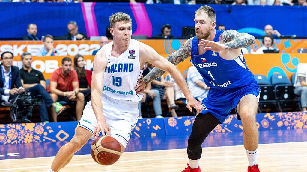 Elias Valtonen on pitkään sivussa pelikentiltä olkapääleikkauksen takia.