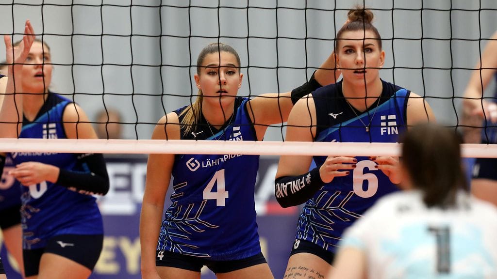 Suomen EM-kisapaikka jäi karsintalohkon päättävän Montenegro-ottelun varaan.