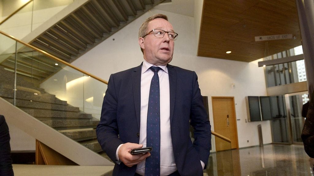 Elinkeinoministeri Mika Lintilä edustaa Suomea EU:n energiaministerien hätäkokouksessa perjantaina.