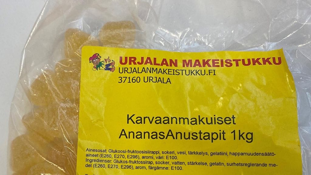 Näiden makeisten mainos toi huomautuksen.