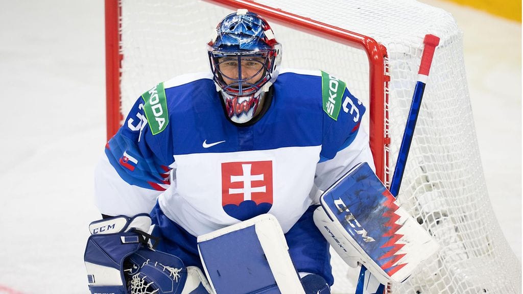 Julius Hudacek, 34, siirtyy KHL:ään.