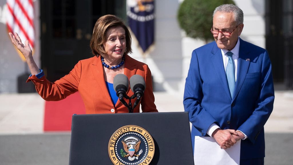 Uusi tukipaketti vaatii vielä senaatin ja edustajainhuoneen hyväksynnän sekä presidentin puumerkin.